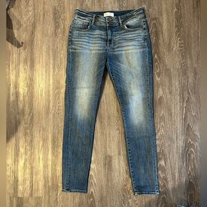 Women’s skinny mid-rise Buckle jeans size 30x31 1/2